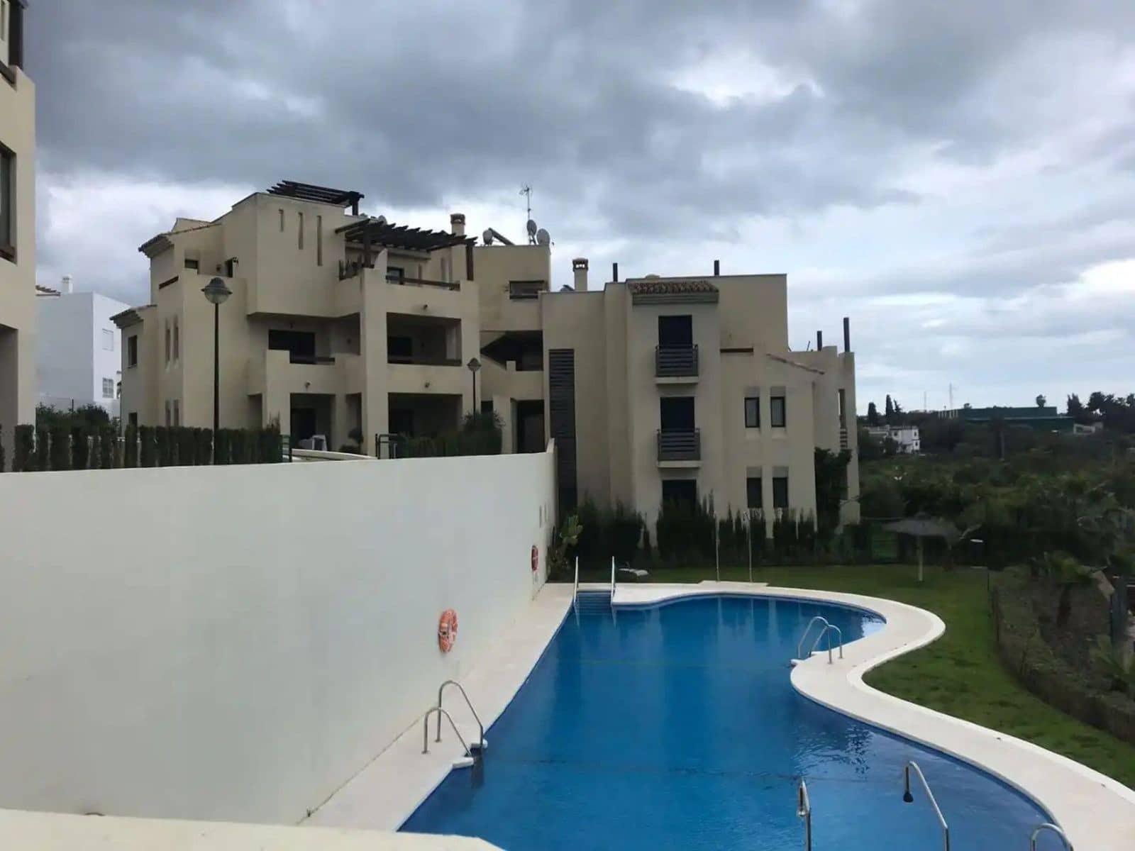 3 bedroom Apartment for sale in New Golden Mile - € 467,000 (Ref: 10020466)