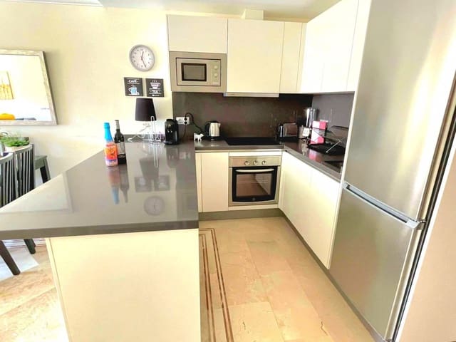 Apartamento de 3 habitaciones en Nueva Andalucia, Marbella en venta - 595.000 € (Ref: 10020472)