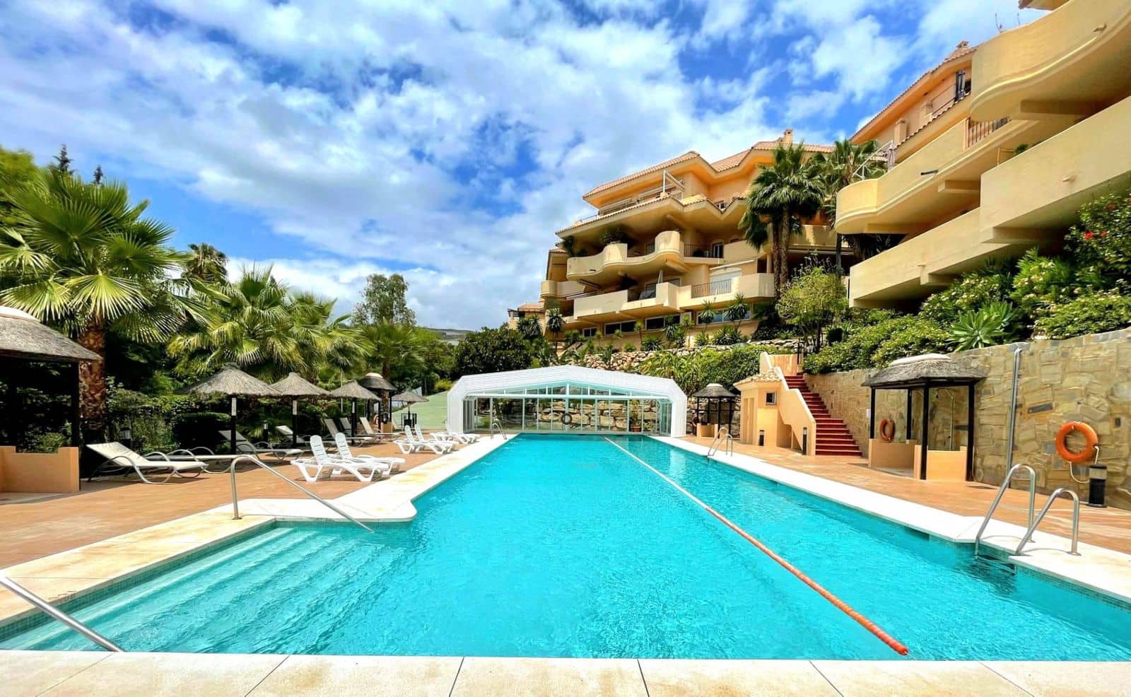 Apartamento de 3 habitaciones en Nueva Andalucia en venta - 595.000 € (Ref: 10020472)