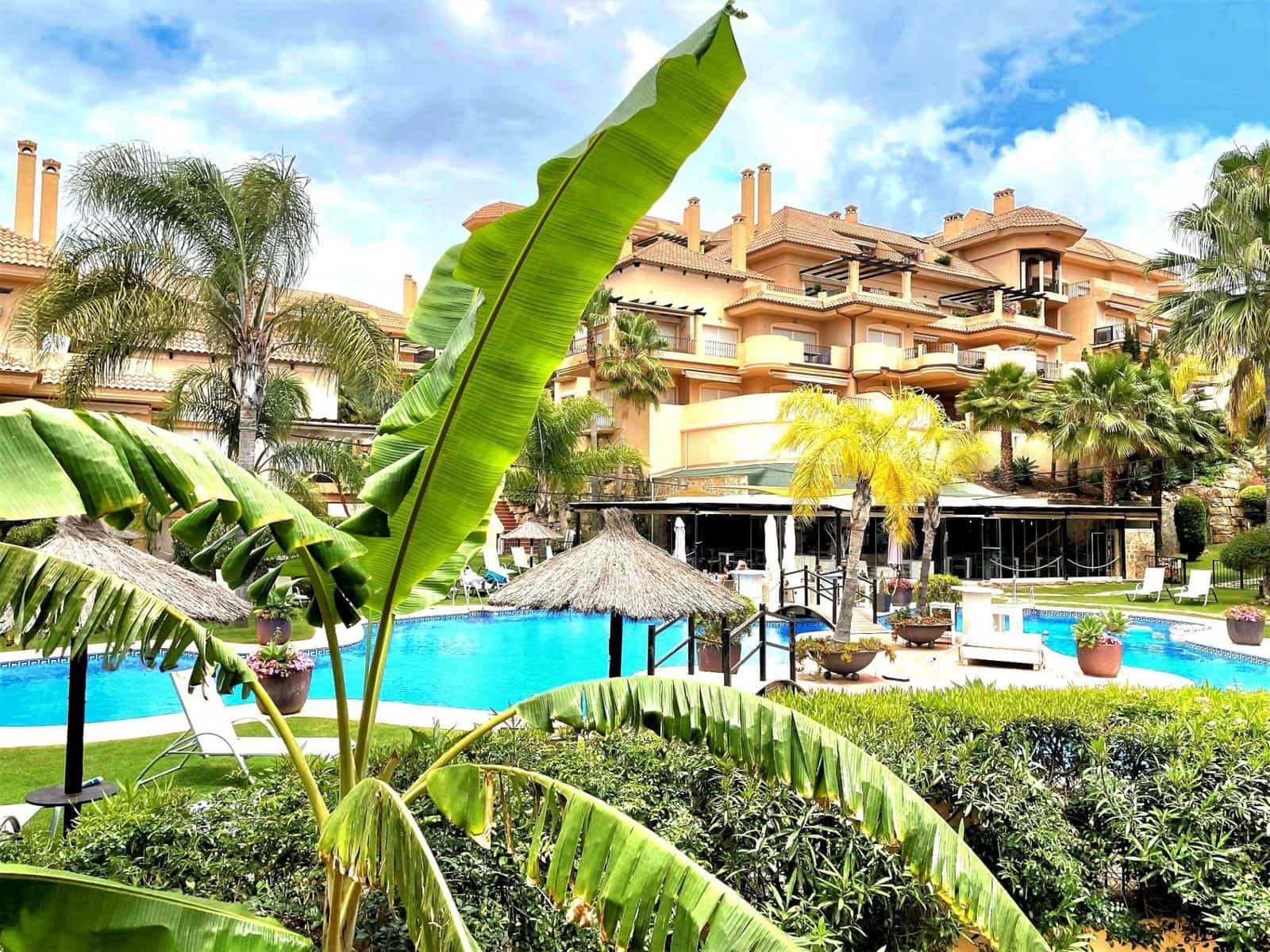 Apartamento de 3 habitaciones en Nueva Andalucia en venta - 595.000 € (Ref: 10020472)