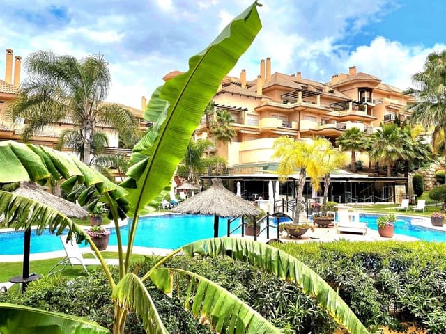 Apartamento de 3 habitaciones en Nueva Andalucia, Marbella en venta - 595.000 € (Ref: 10020472)