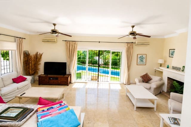3 sypialnia Willa na sprzedaż w Calahonda, Mijas - 775 000 € (Ref: 10020474)