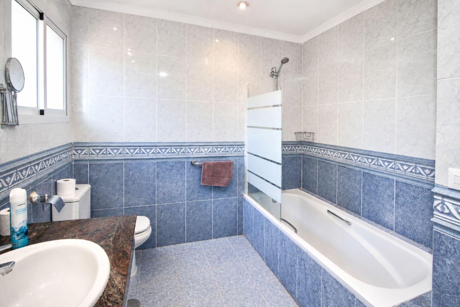 3 sypialnia Willa na sprzedaż w Calahonda - 775 000 € (Ref: 10020474)