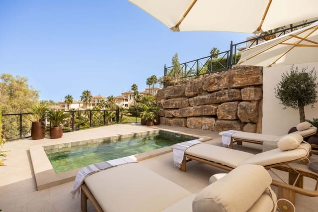 3 quarto Apartamento para venda em Nueva Andalucia, Marbella - 1 350 000 € (Ref: 10020478)
