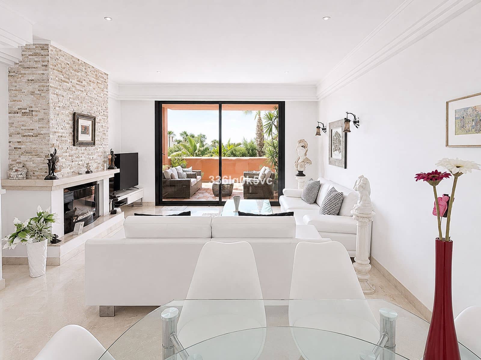 2 sovrum Lägenhet till salu i Benahavis - 485 000 € (Ref: 10020480)