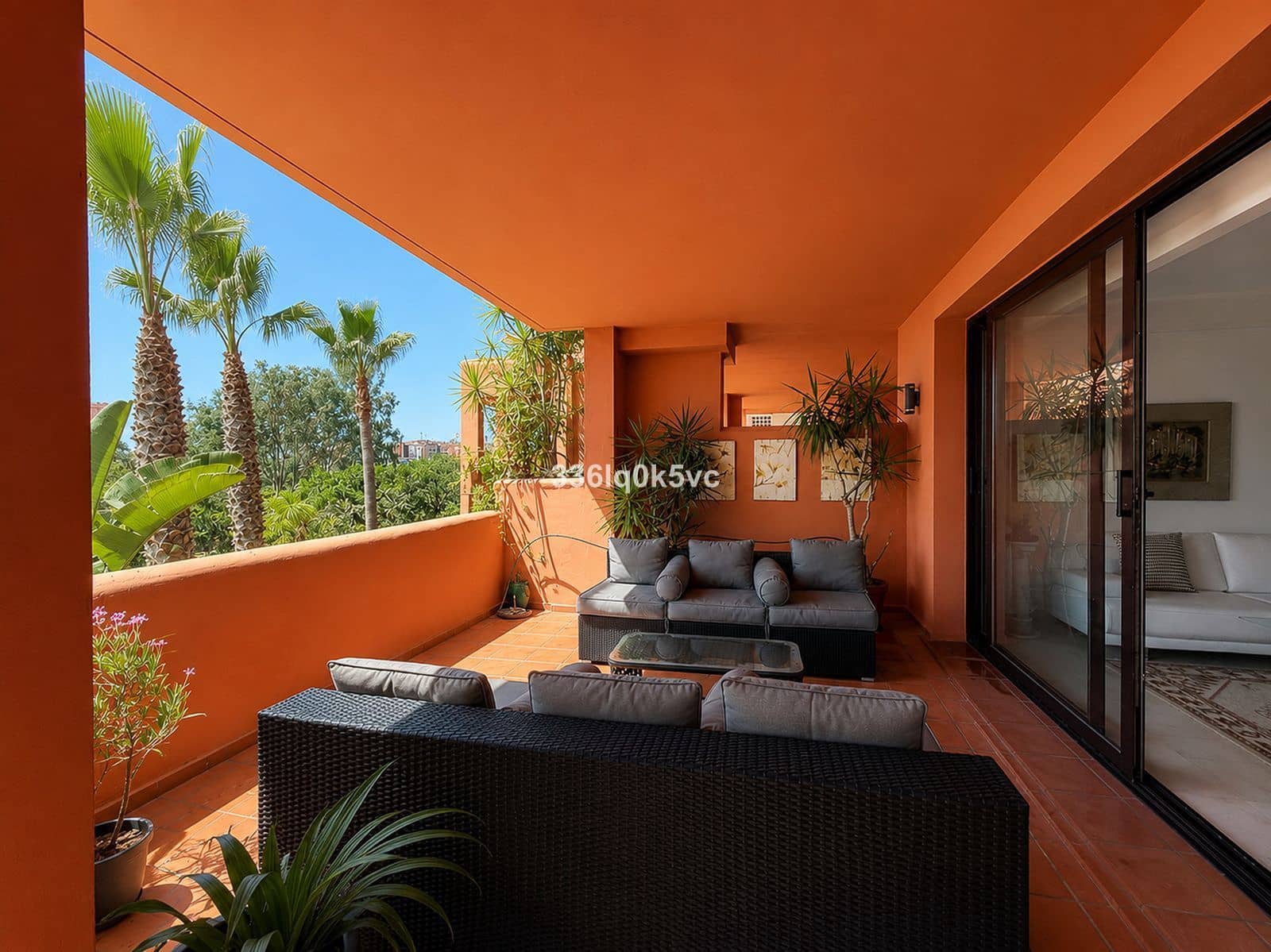 2 sovrum Lägenhet till salu i Benahavis - 485 000 € (Ref: 10020480)