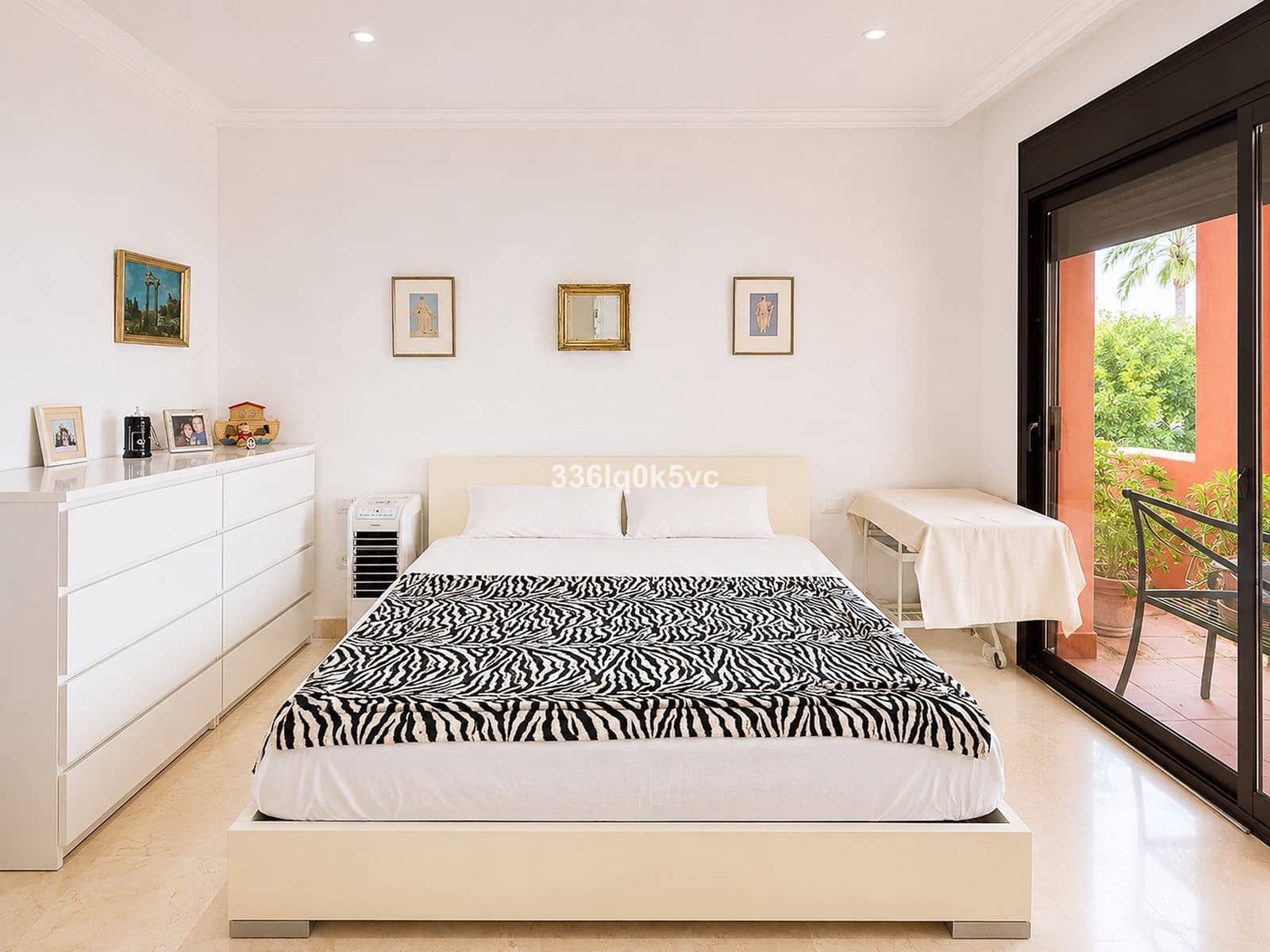 2 sovrum Lägenhet till salu i Benahavis - 485 000 € (Ref: 10020480)