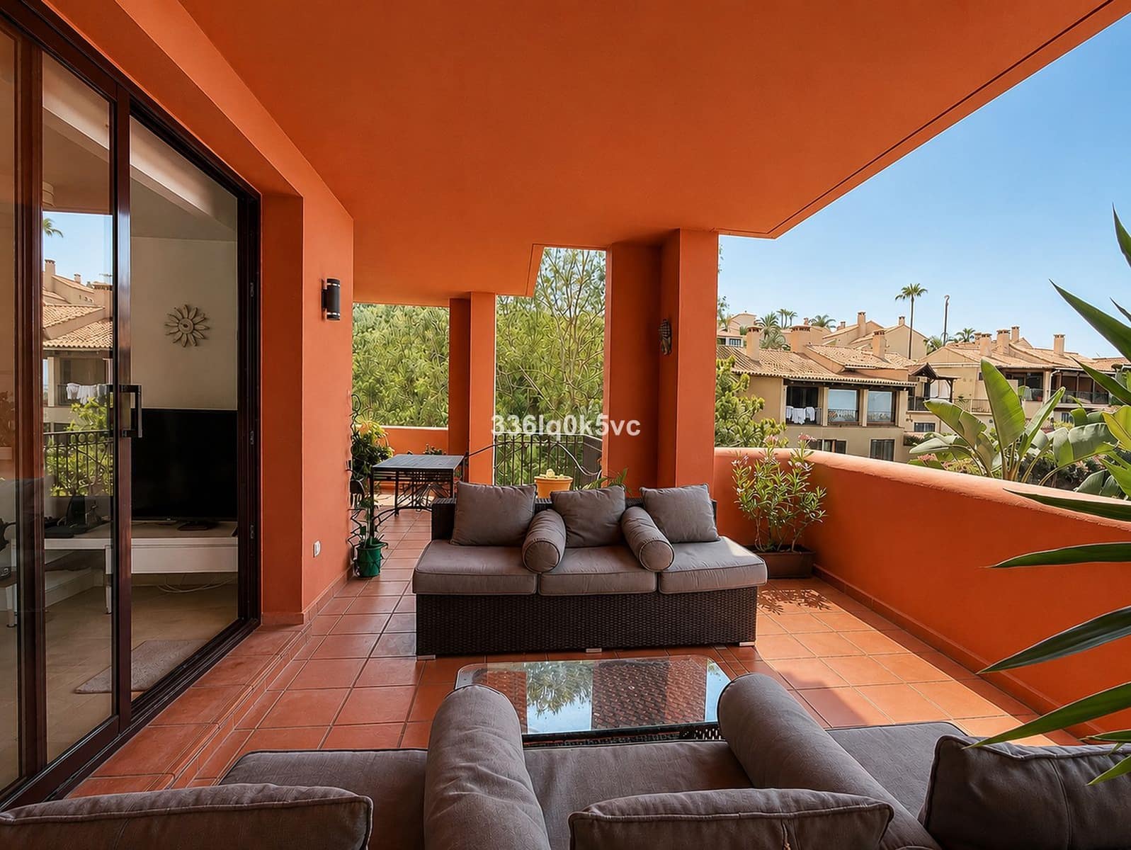 2 sovrum Lägenhet till salu i Benahavis - 485 000 € (Ref: 10020480)