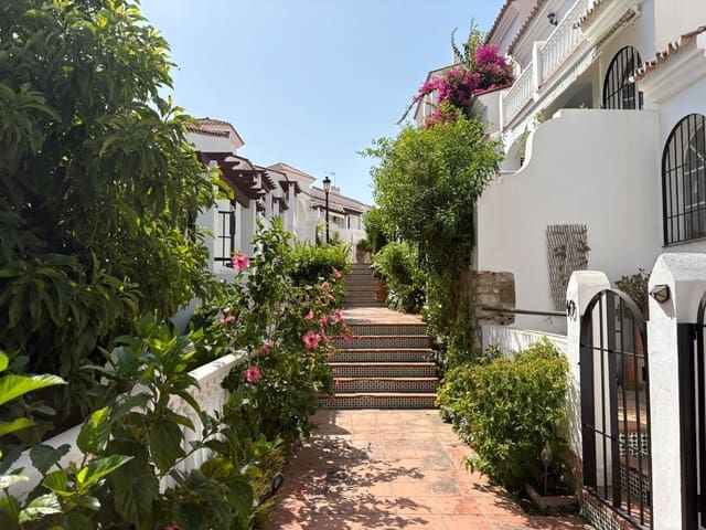 4 makuuhuone Omakotitalo myytävänä paikassa Riviera del Sol, Mijas - 399 950 € (Ref: 10020481)