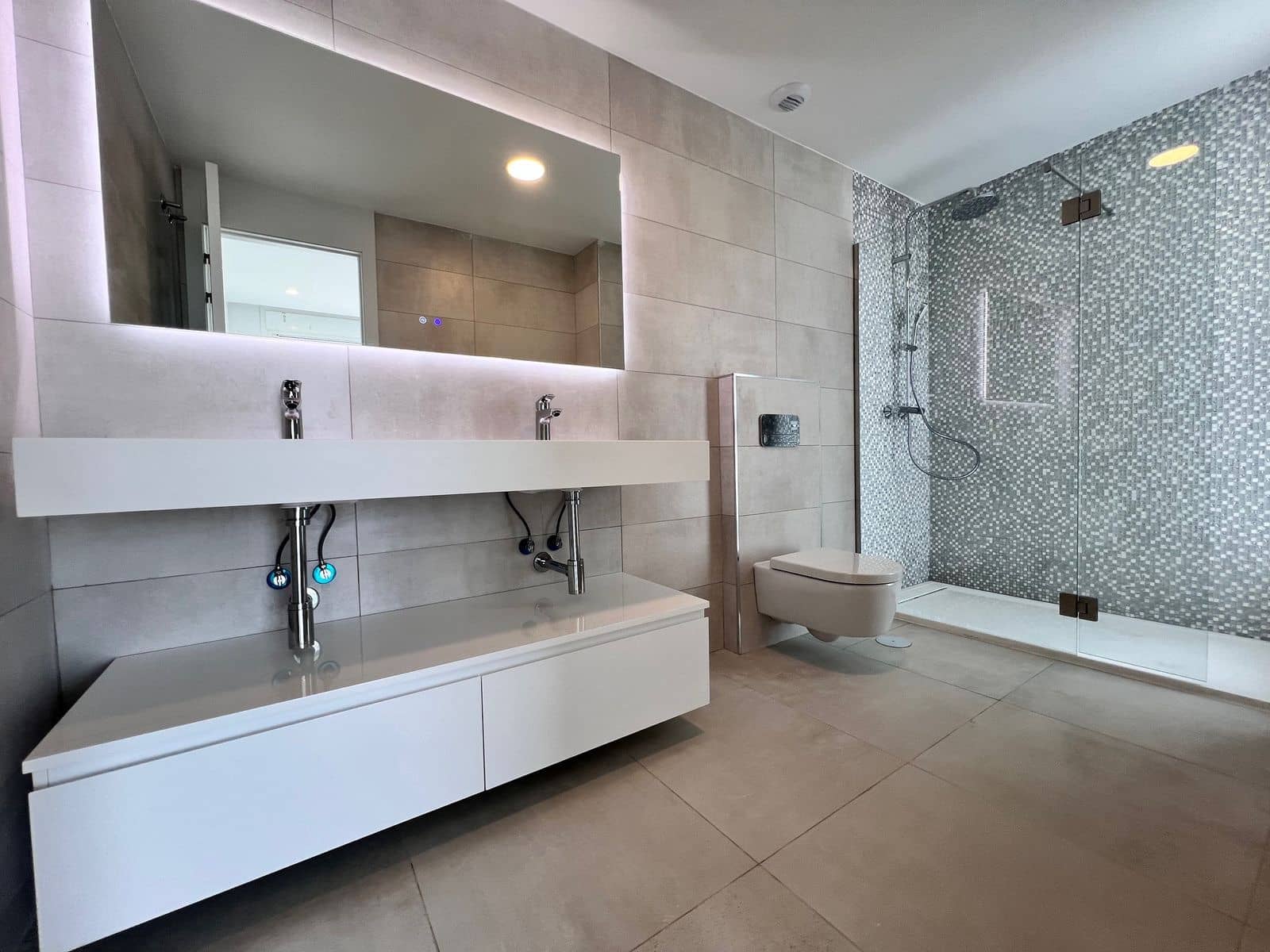 3 bedroom Apartment for sale in La Cala de Mijas - € 990,000 (Ref: 10020482)