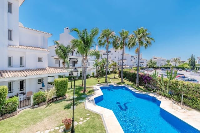 2 bedroom Townhouse for sale in Nueva Andalucia, Marbella - € 600,000 (Ref: 10020483)