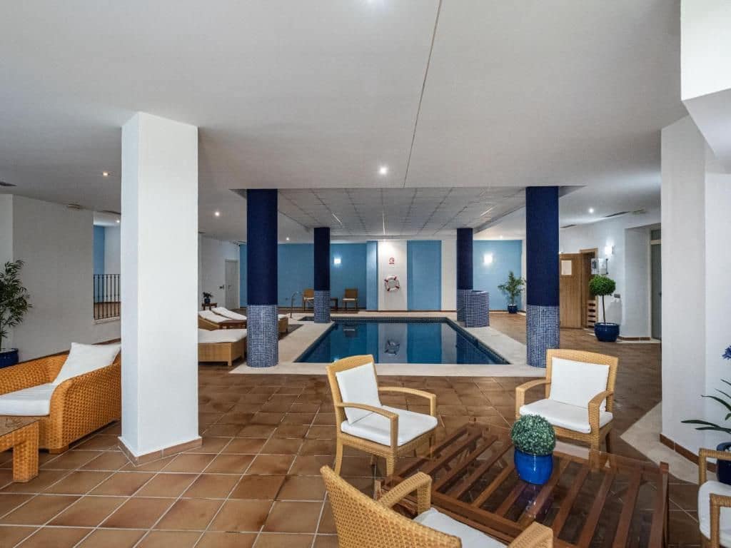 2 soveværelse Lejlighed til salg i Nueva Andalucia - € 550.000 (Ref: 10020484)