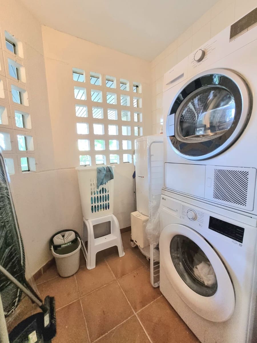 2 soveværelse Lejlighed til salg i Nueva Andalucia - € 550.000 (Ref: 10020484)