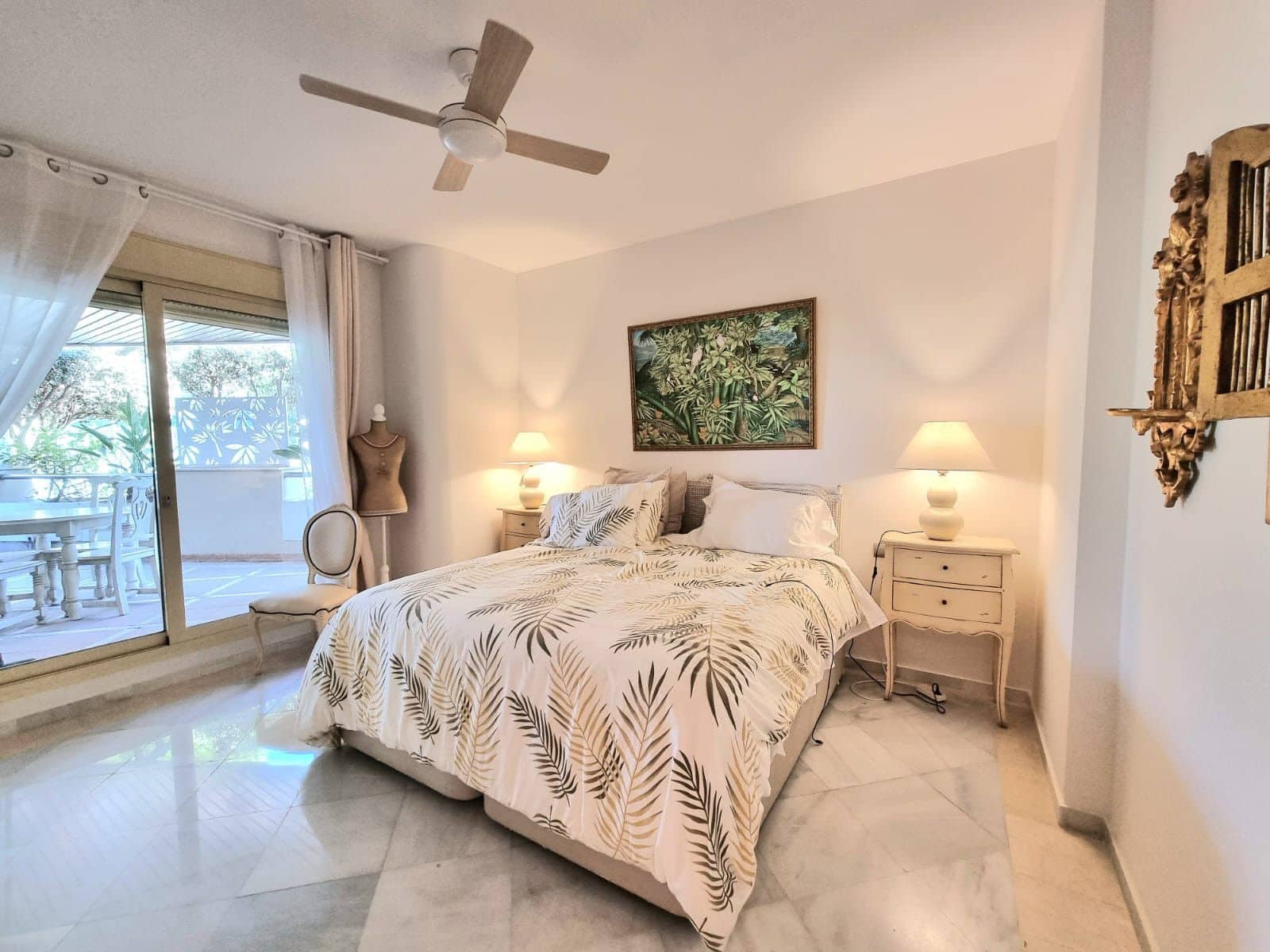 2 soveværelse Lejlighed til salg i Nueva Andalucia - € 550.000 (Ref: 10020484)