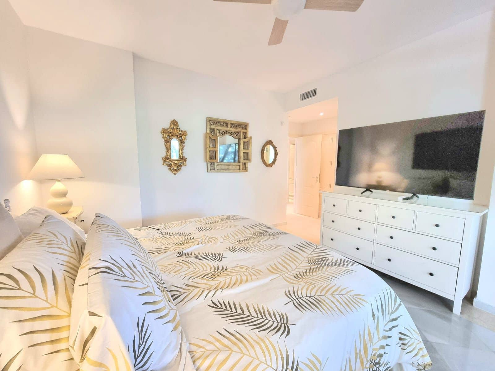 2 soveværelse Lejlighed til salg i Nueva Andalucia - € 550.000 (Ref: 10020484)