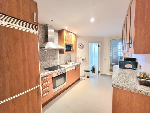 2 soveværelse Lejlighed til salg i Nueva Andalucia, Marbella - € 550.000 (Ref: 10020484)