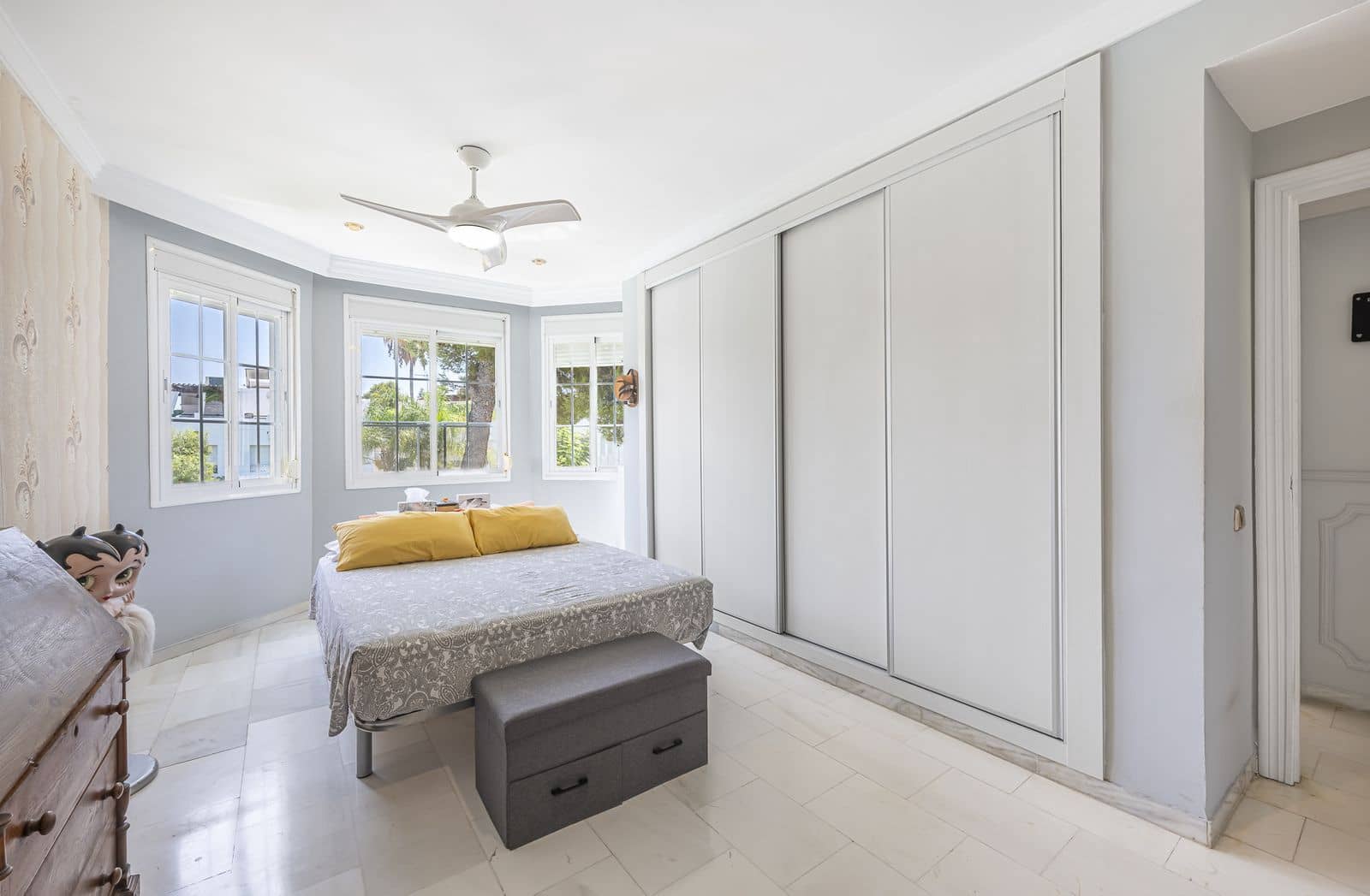 3 sovrum Semi-fristående Villa till salu i Nueva Andalucia - 640 000 € (Ref: 10020489)