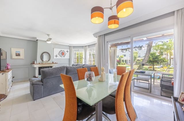 3 sovrum Semi-fristående Villa till salu i Nueva Andalucia, Marbella - 640 000 € (Ref: 10020489)