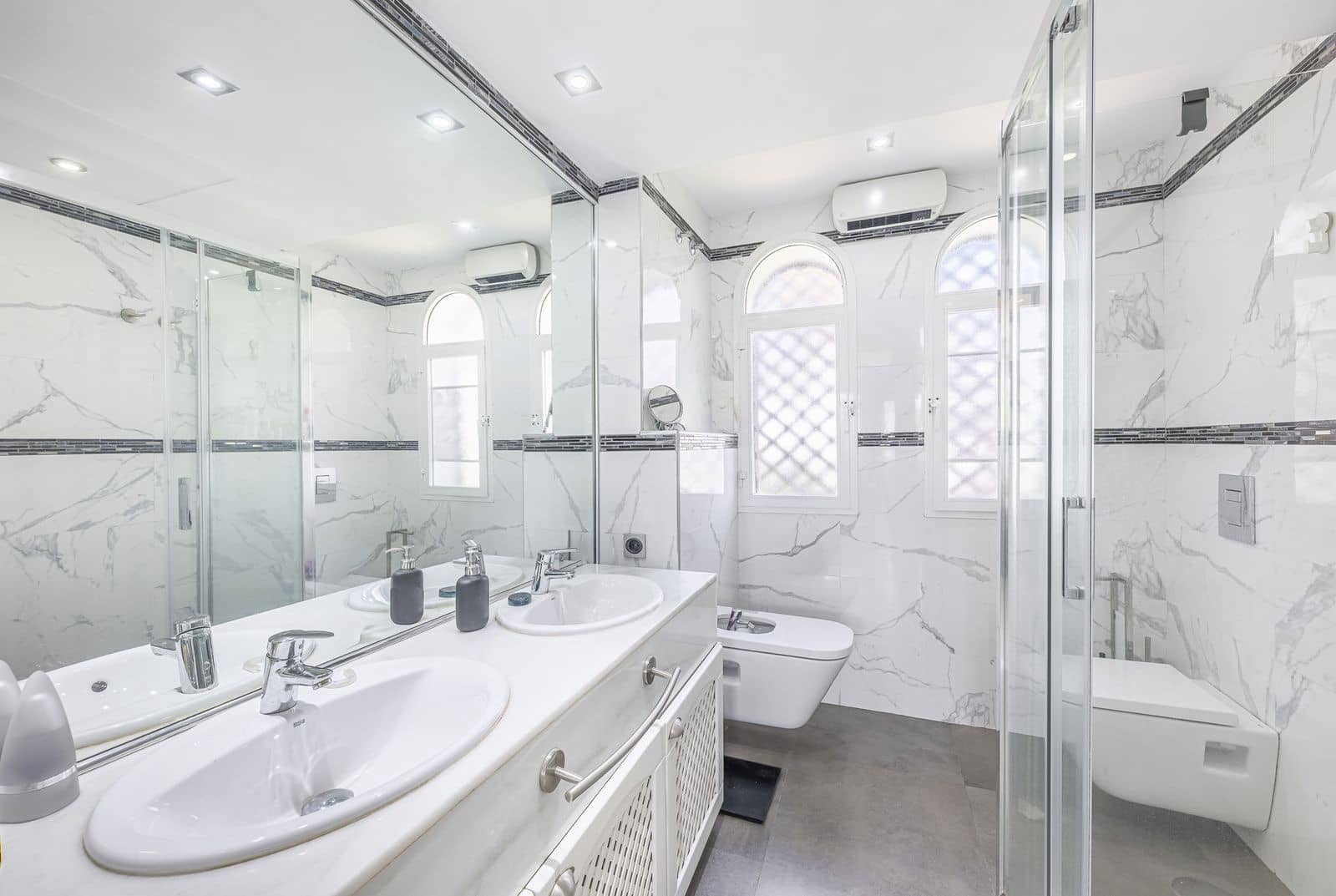 3 sovrum Semi-fristående Villa till salu i Nueva Andalucia - 640 000 € (Ref: 10020489)