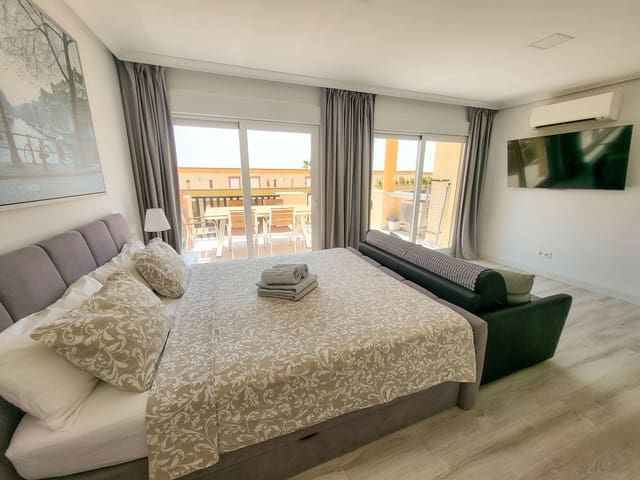 1 bedroom Studio for sale in Elviria, Marbella - € 360,000 (Ref: 10020495)