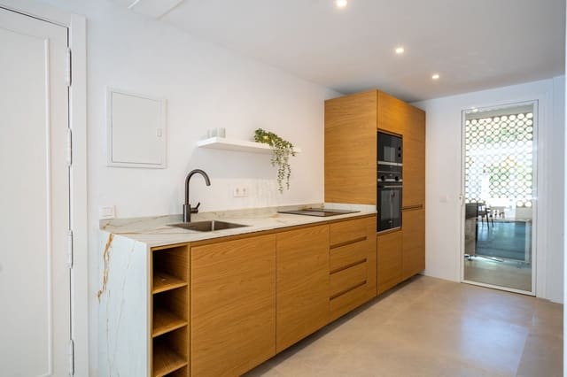 2 soveværelse Penthouse til salg i Los Arqueros, Benahavís - € 465.000 (Ref: 10020497)