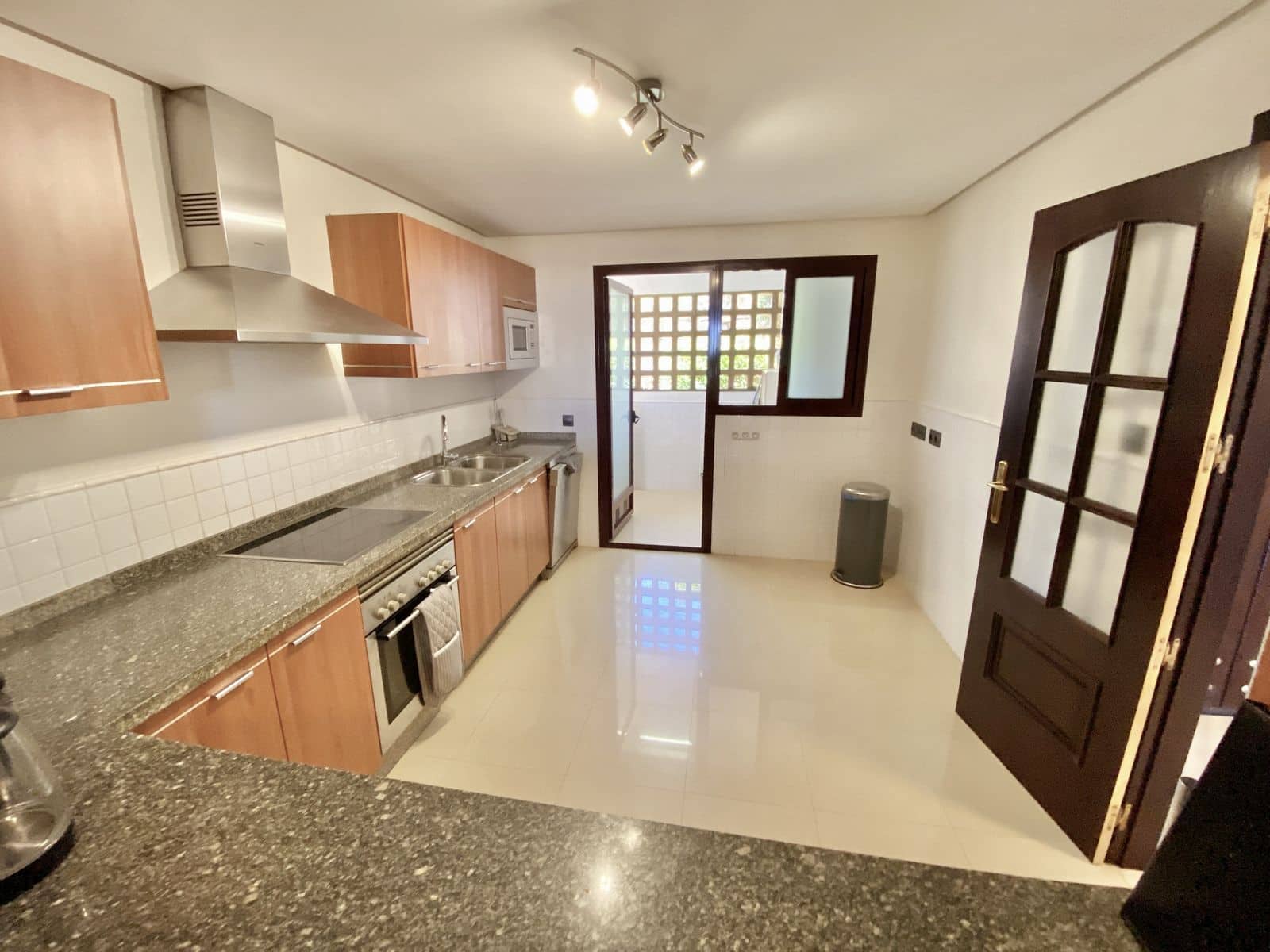 2 sypialnia Apartament na sprzedaż w Elviria - 398 750 € (Ref: 10020499)