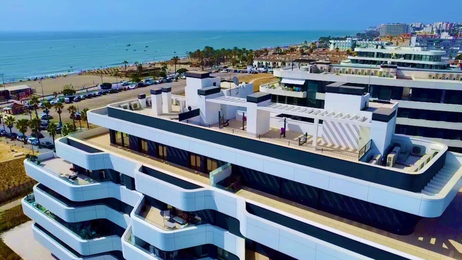 2 makuuhuone Huoneisto myytävänä paikassa Torremolinos - 930 000 € (Ref: 10020502)