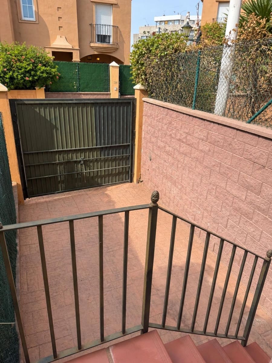 Chalet de 3 habitaciones en Riviera del Sol en venta - 476.000 € (Ref: 10020504)