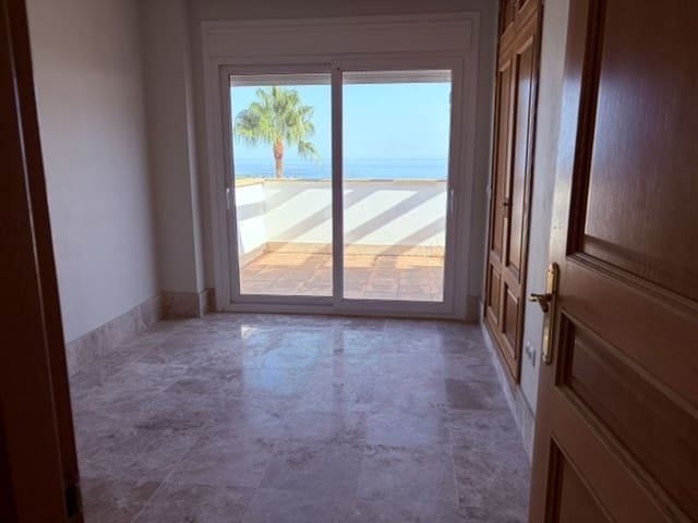 3 bedroom Apartment for sale in Santa Clara, Marbella - € 750,000 (Ref: 10020510)