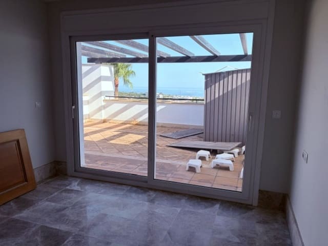 3 bedroom Apartment for sale in Santa Clara, Marbella - € 750,000 (Ref: 10020510)