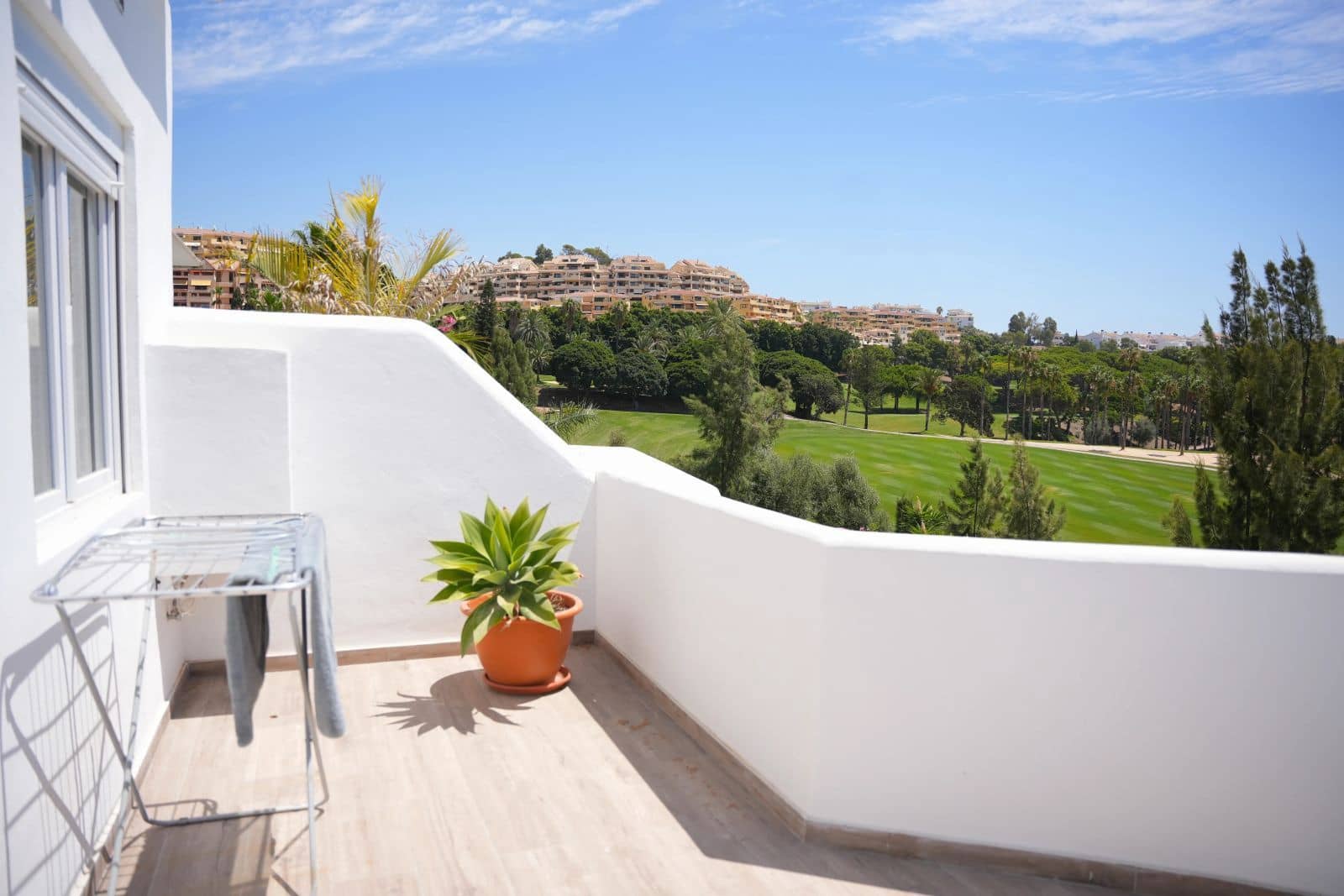 4 bedroom Townhouse for sale in Benalmadena Costa - € 699,000 (Ref: 10020515)