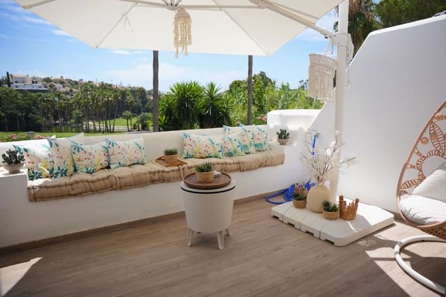 4 bedroom Townhouse for sale in Benalmadena Costa, Benalmádena - € 699,000 (Ref: 10020515)