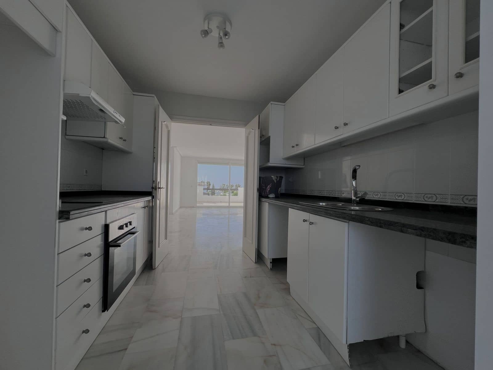 2 Zimmer Apartment zu verkaufen in Estepona - 425.000 € (Ref: 10020517)