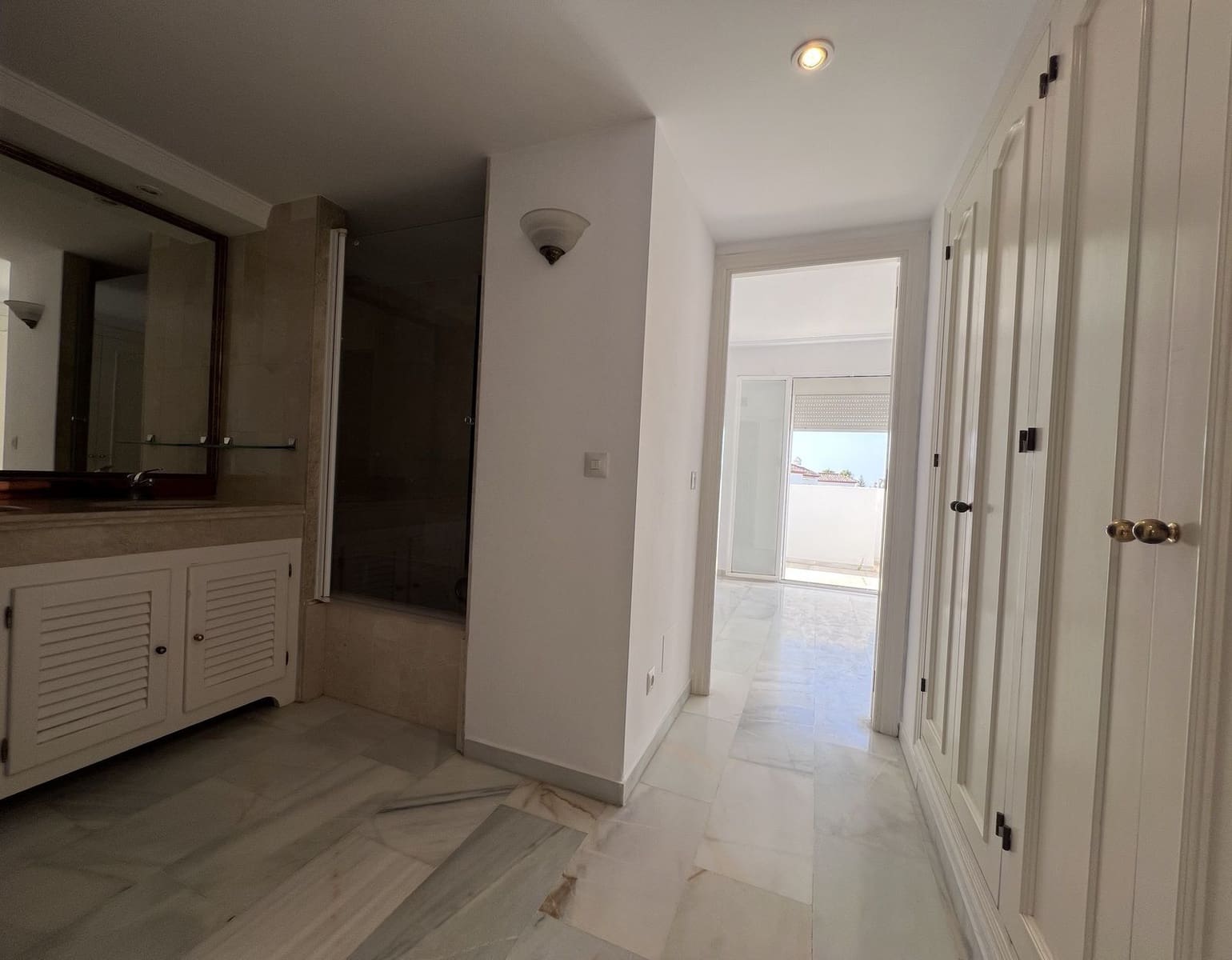 2 Zimmer Apartment zu verkaufen in Estepona - 425.000 € (Ref: 10020517)
