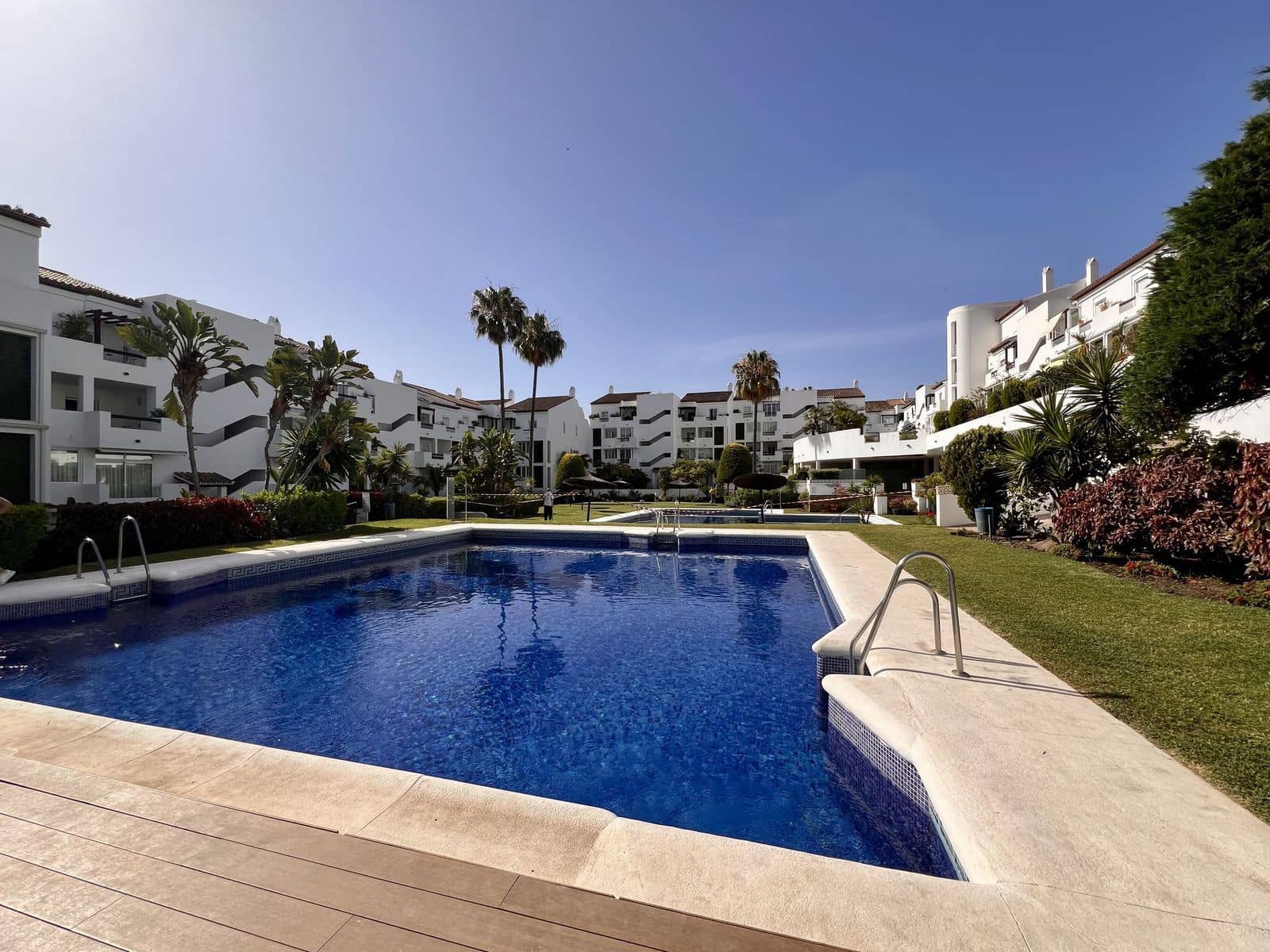 2 Zimmer Apartment zu verkaufen in Estepona - 425.000 € (Ref: 10020517)