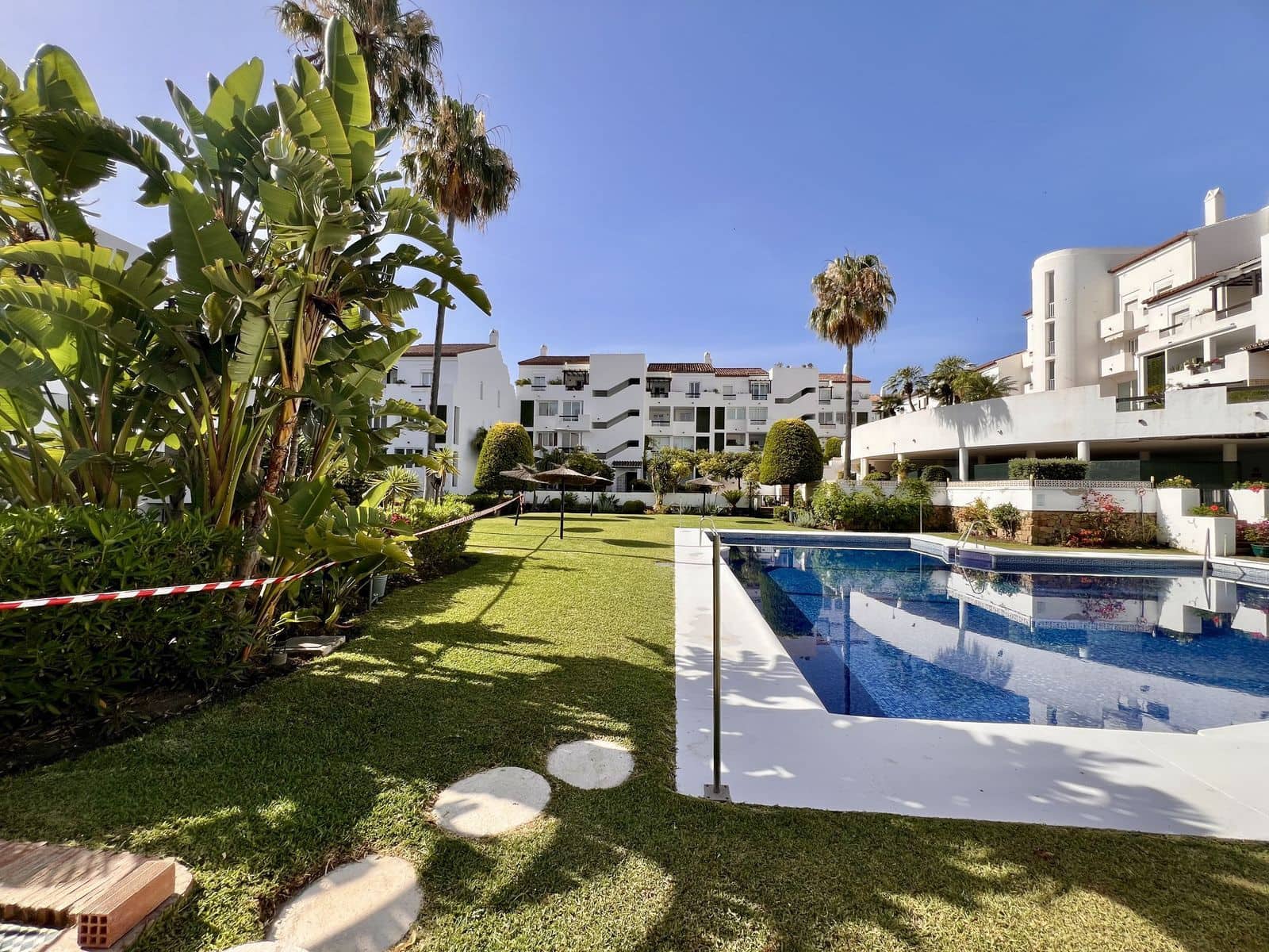 2 Zimmer Apartment zu verkaufen in Estepona - 425.000 € (Ref: 10020517)