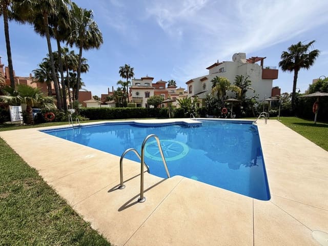 2 bedroom Townhouse for sale in Estepona - € 699,000 (Ref: 10020520)