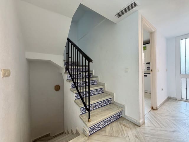 2 bedroom Townhouse for sale in Estepona - € 699,000 (Ref: 10020520)