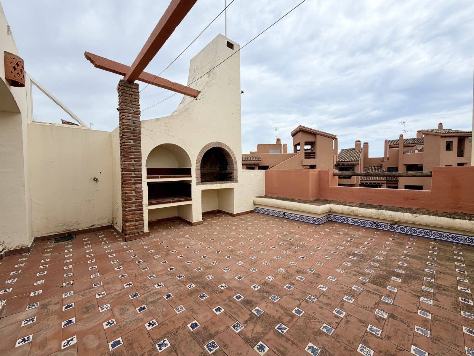 2 sovrum Hus till salu i Estepona - 699 000 € (Ref: 10020520)