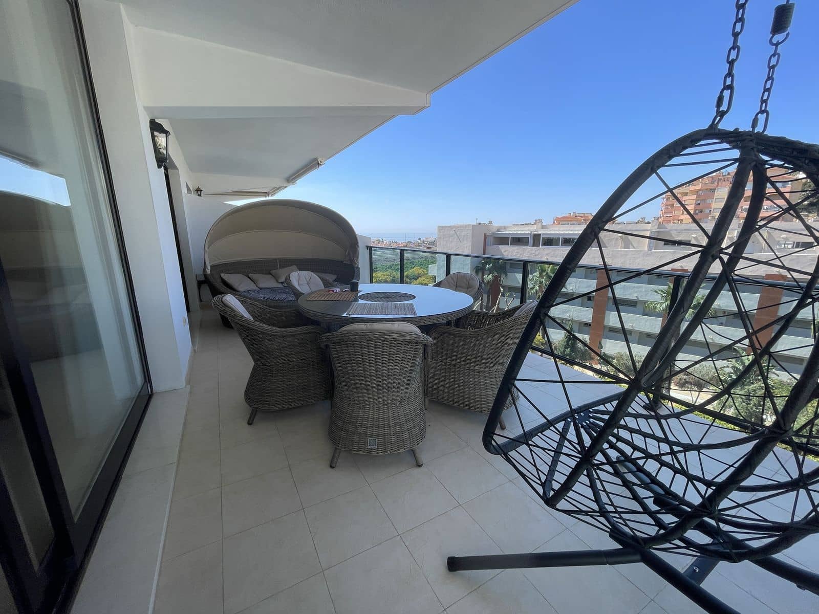 2 Zimmer Apartment zu verkaufen in Calahonda - 349.000 € (Ref: 10020521)