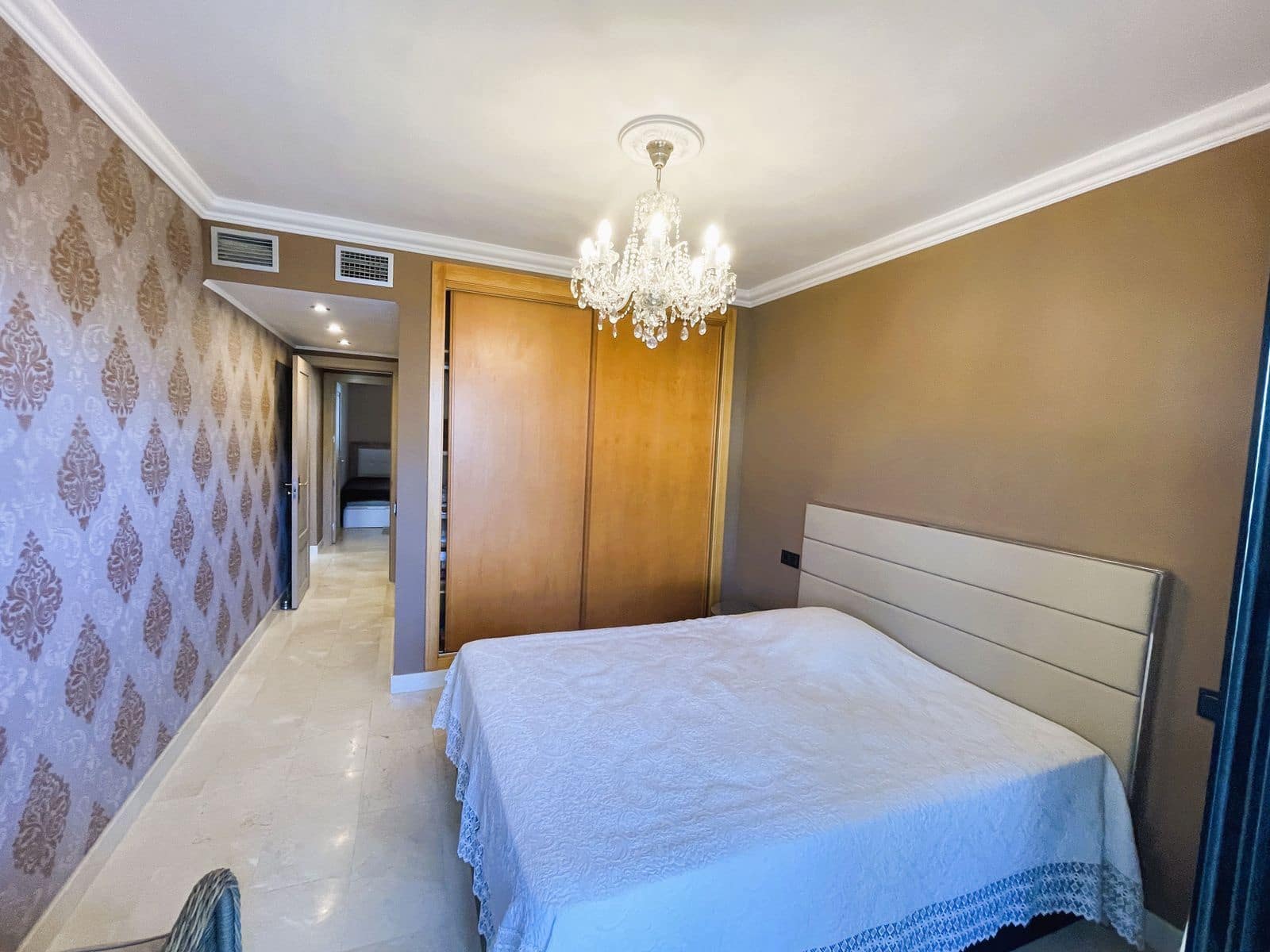 2 Zimmer Apartment zu verkaufen in Calahonda - 349.000 € (Ref: 10020521)