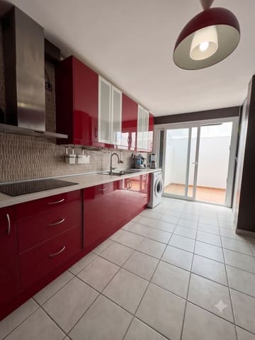 3 slaapkamer Huis te koop in San Pedro de Alcantara, Marbella - € 1.150.000 (Ref: 10020522)