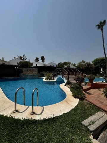 3 slaapkamer Huis te koop in San Pedro de Alcantara, Marbella - € 1.150.000 (Ref: 10020522)