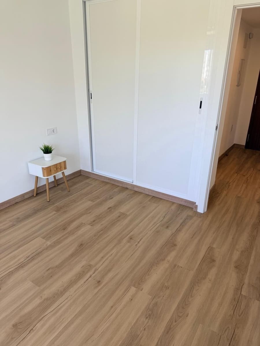 Apartamento de 2 habitaciones en Benalmádena en venta - 305.000 € (Ref: 10020523)