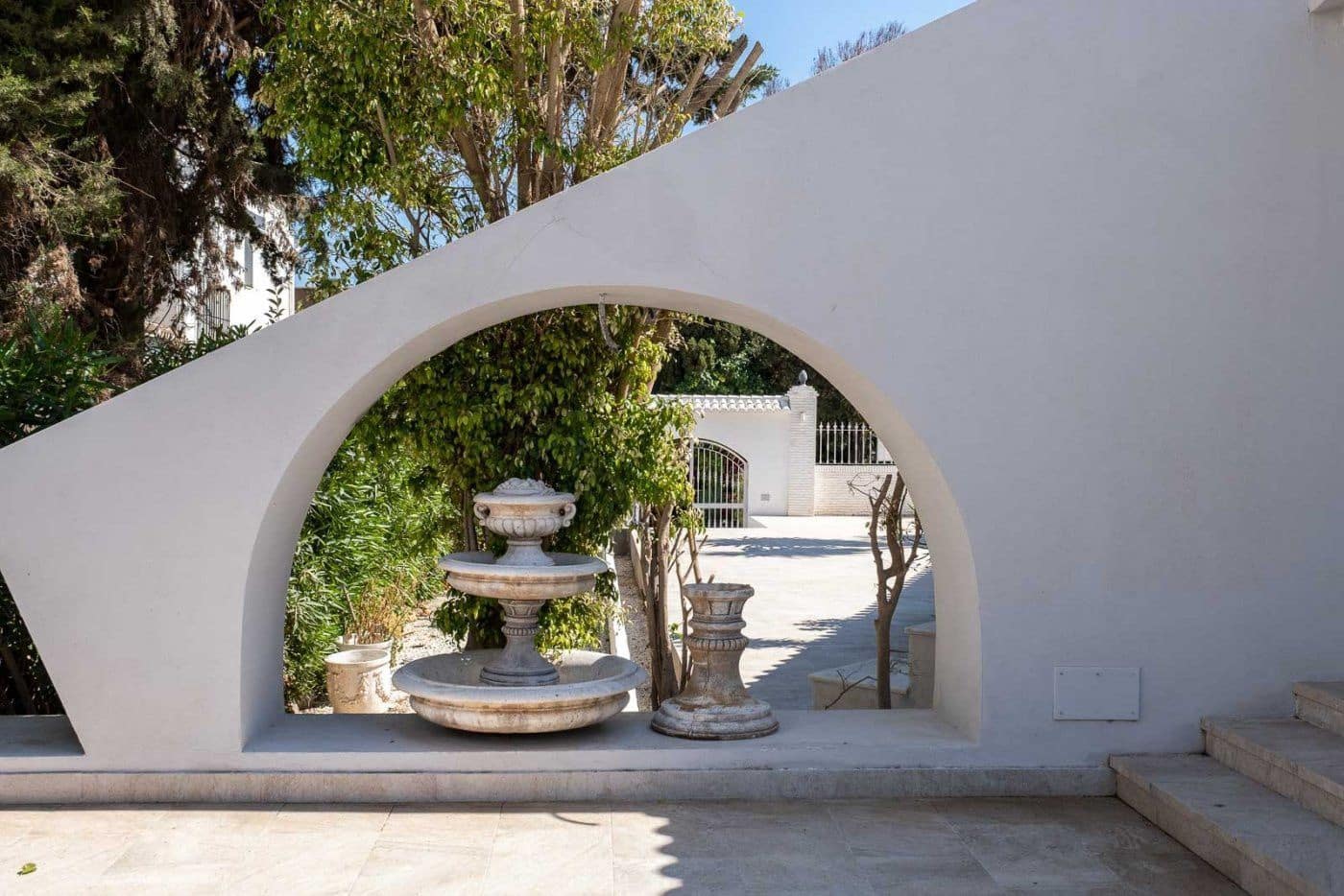 Bar/Restaurant zu verkaufen in El Paraiso - 1.195.000 € (Ref: 10020527)