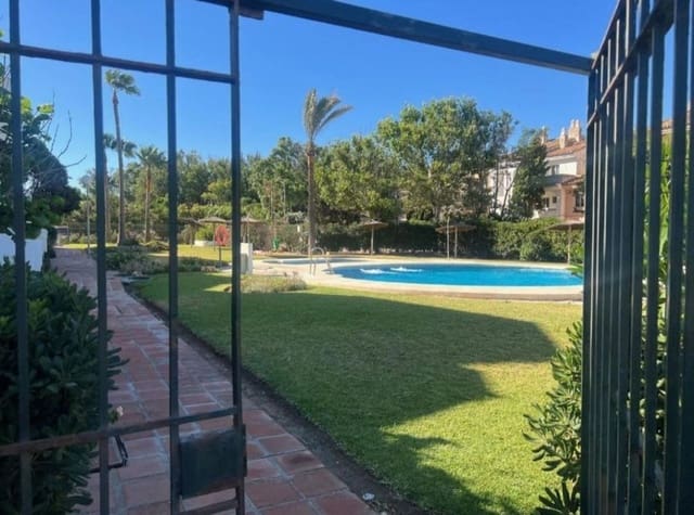 4 chambre Maison de Ville à vendre à Bahia de Casares, Casares - 885 000 € (Ref: 10020531)