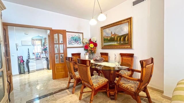 3 bedroom Apartment for sale in Marbella - € 1,300,000 (Ref: 10020532)
