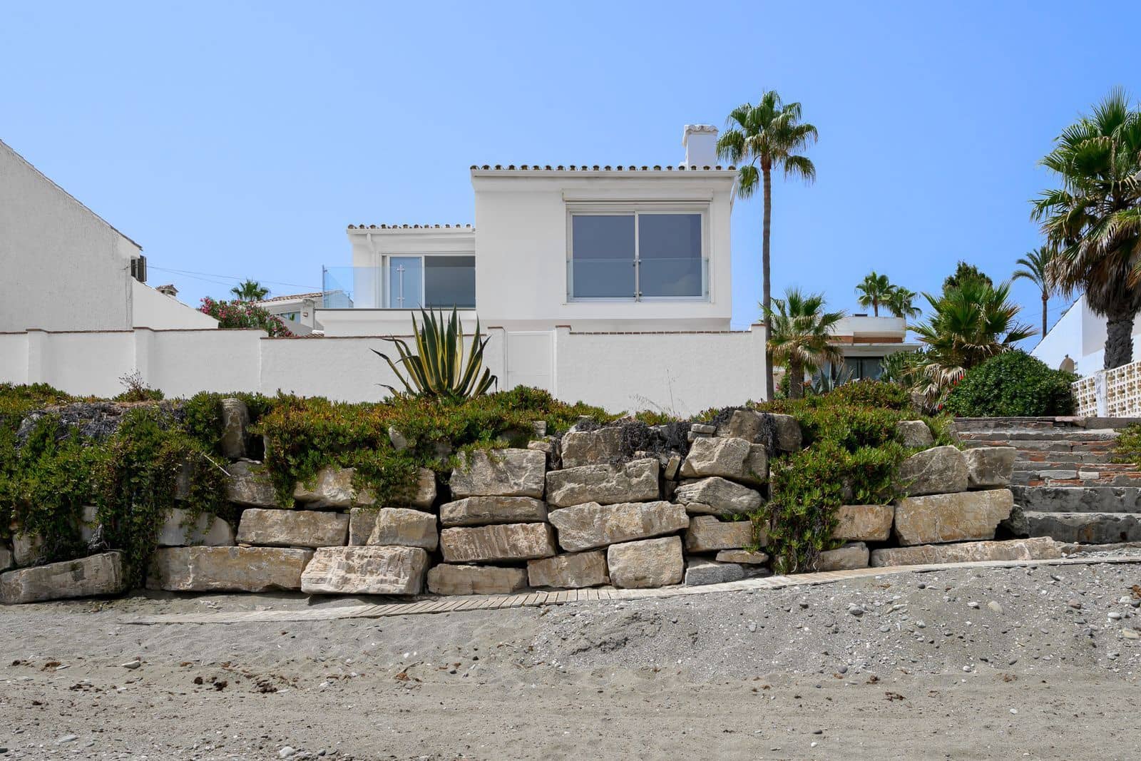 3 bedroom Villa for sale in Estepona - € 1,395,000 (Ref: 10020533)