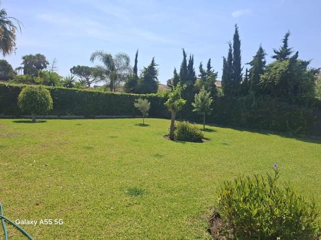 5 soveværelse Villa til salg i Saladillo-Benamara, Estepona - € 965.000 (Ref: 10020535)