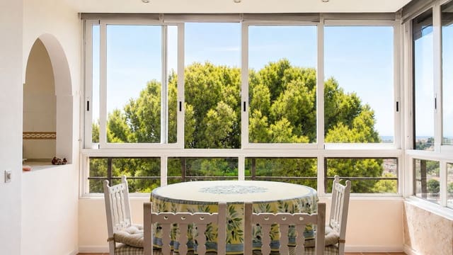 2 soverom Leilighet til salgs i Nueva Andalucia, Marbella - € 450 000 (Ref: 10020541)